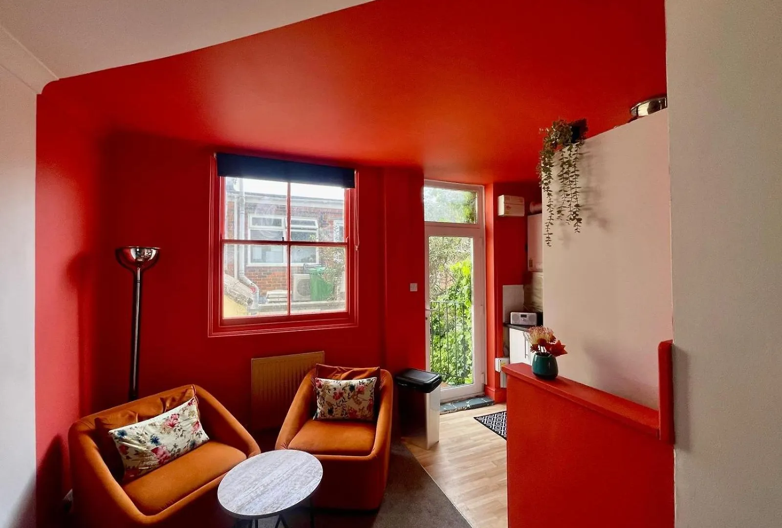 Garden Town Flat Central Accommodating 8 Guests Brighton 0*,  United Kingdom