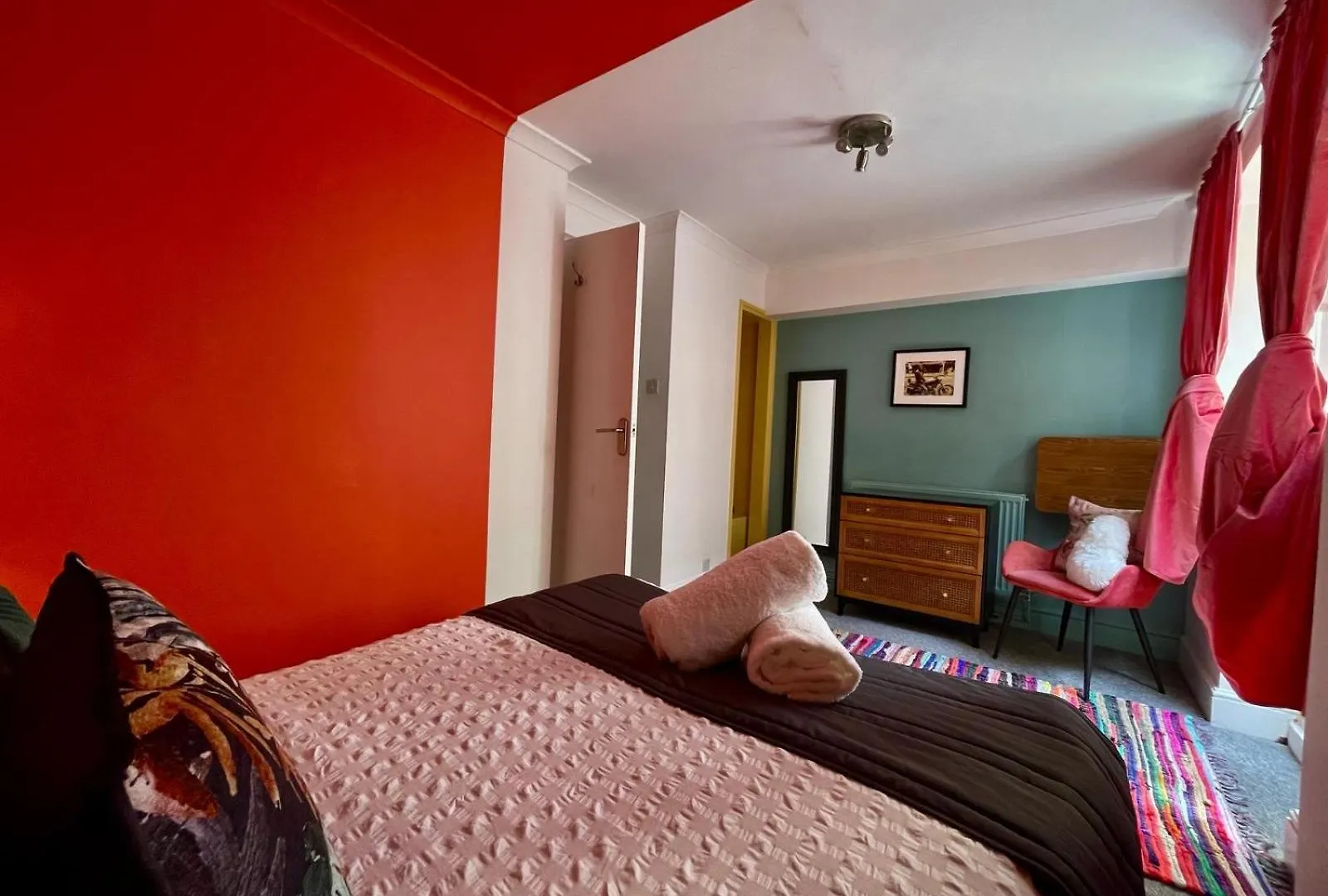 Garden Town Flat Central Accommodating 8 Guests Brighton Apartment